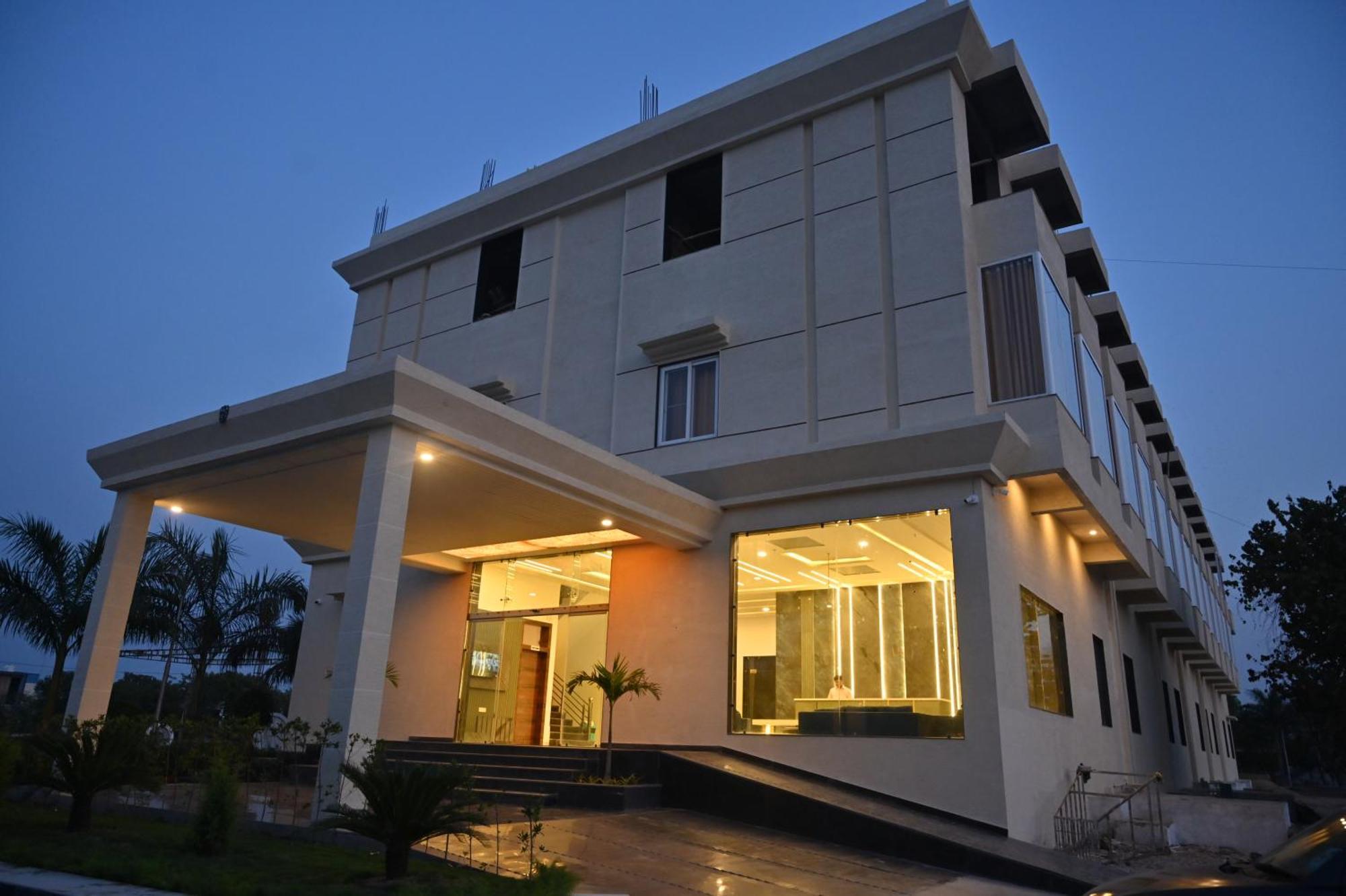 Suwalka Resort-Kota Kota  Ngoại thất bức ảnh